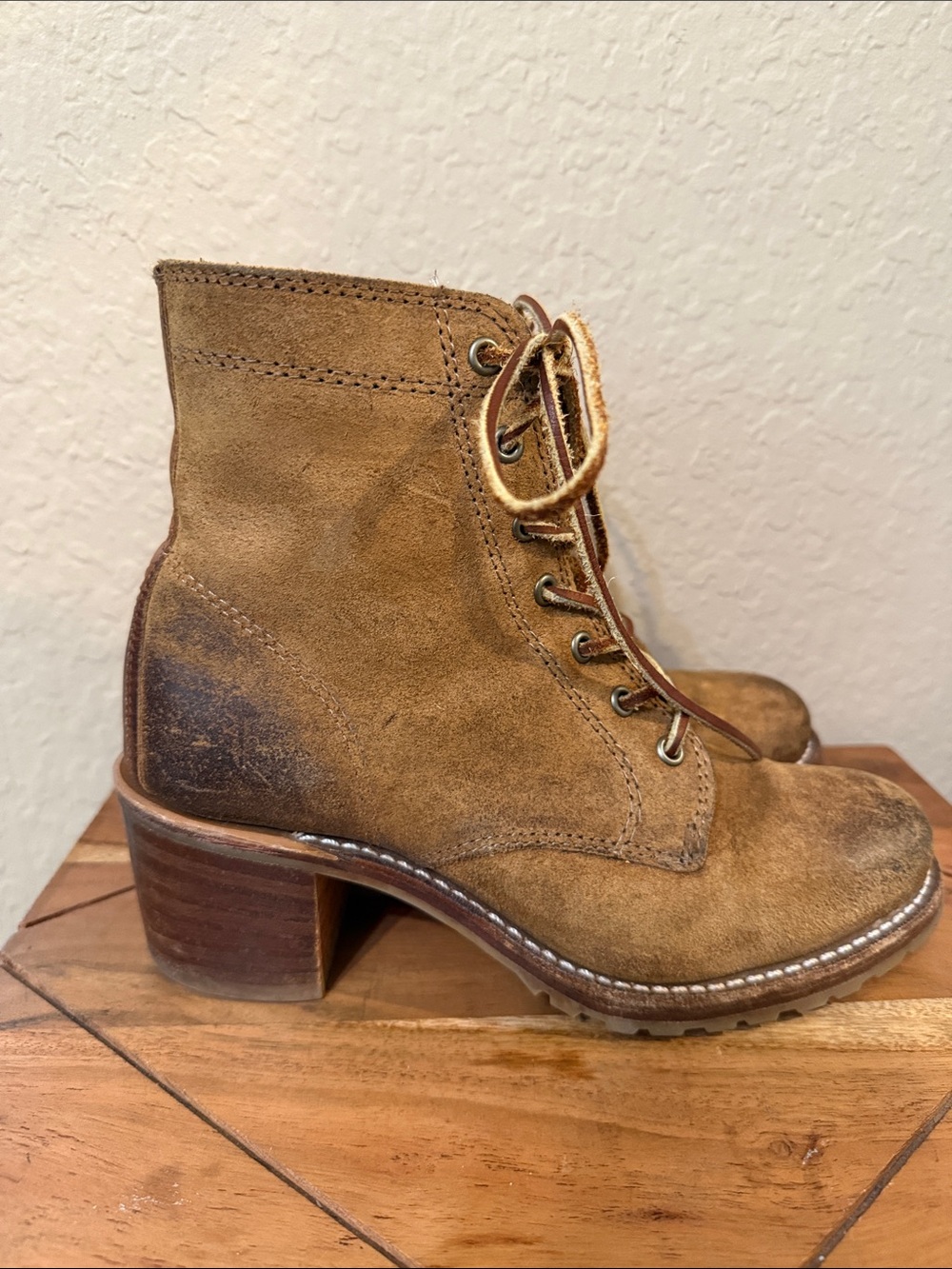 Frye Sabrina 6G Lace Up Boot - Picture 3 of 8